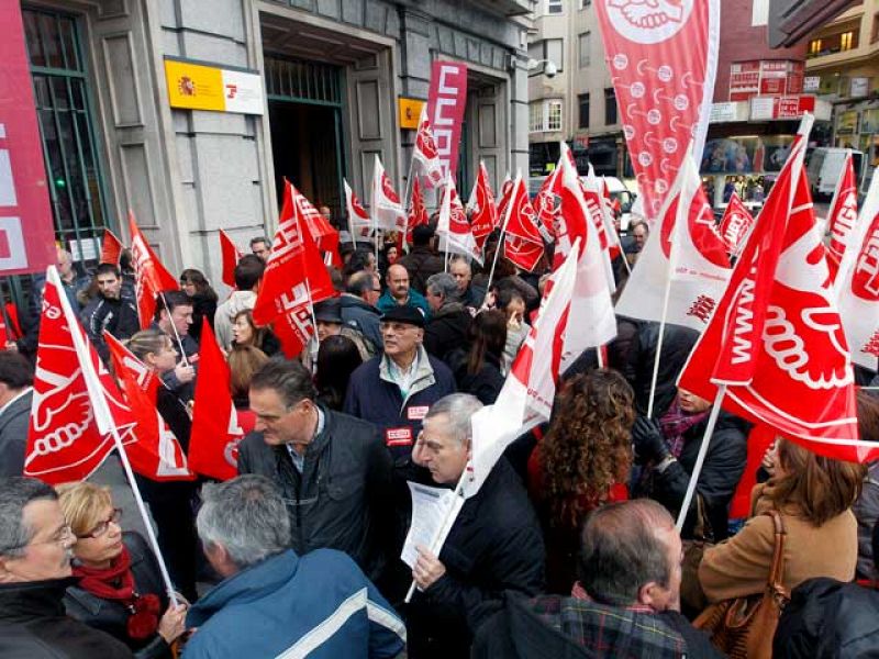 Los sindicatos celebran este miércoles encierros y asambleas contra la jubilación a los 67 años