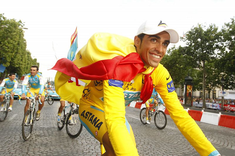 Riis considera "pura especulación" la ausencia de Contador en el Tour