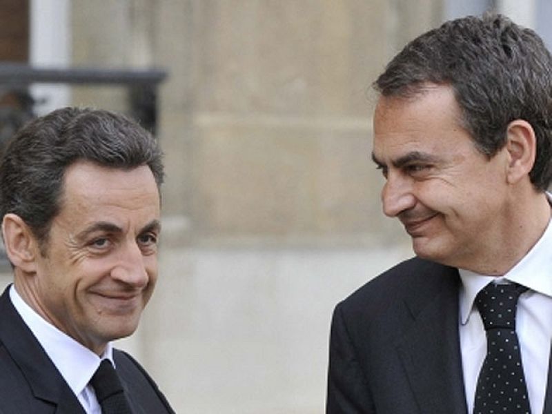 Zapatero se encuentra con Sarkozy para lanzar un mensaje de confianza en el euro