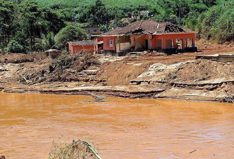 Las lluvias torrenciales en Brasil dejan más de 1.000 afectados, entre muertos y desaparecidos