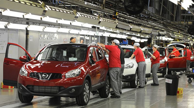 La producción automovilística española creció un 10 % en 2010