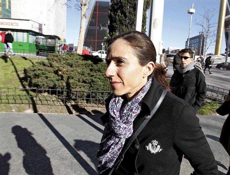 Nuria Fernández: "No leo la prensa porque me darían ganas de clavarme un cuchillo"