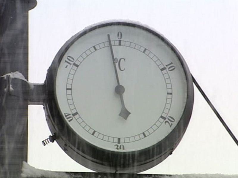 Protección Civil alerta por nieve a Madrid, Aragón, Murcia, Extremadura y la Comunidad Valenciana