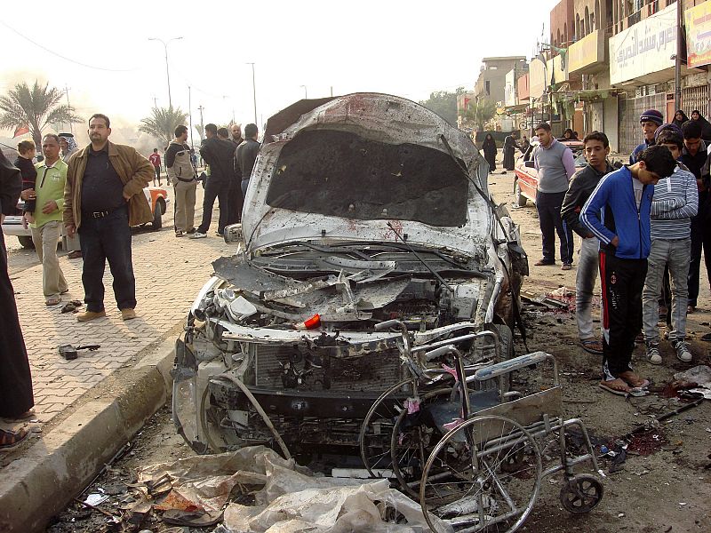 Un coche bomba mata al menos 50 personas durante un funeral en Irak