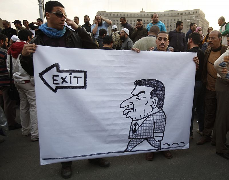 Egipto afronta su séptimo día de protestas con la oposición unida para derrocar a Mubarak
