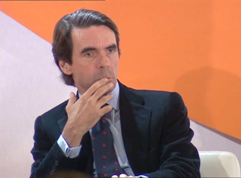 Aznar: "España no puede competir en el mundo con CC. AA. que aspiran a ser mini-Estados"