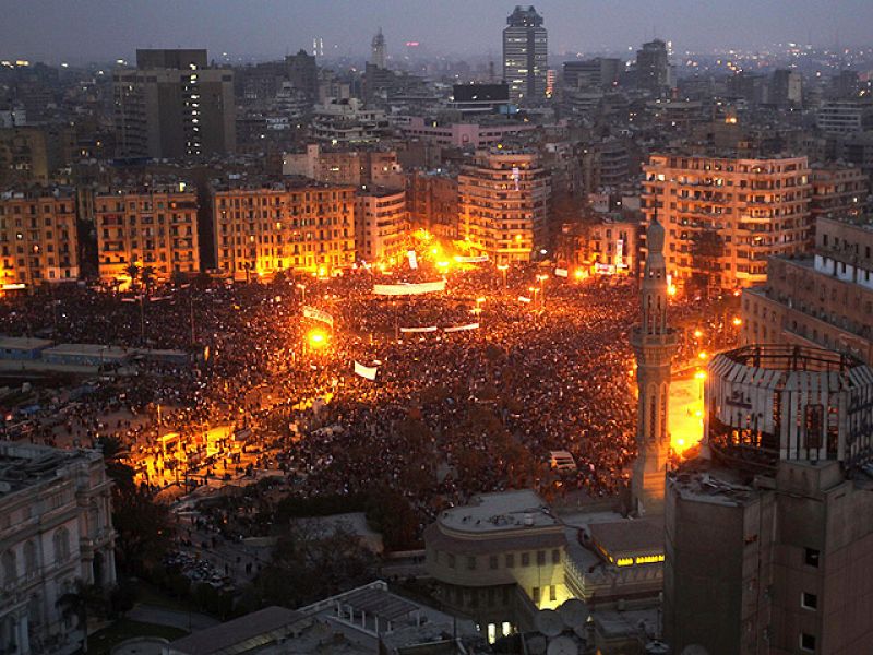 Una marea humana de un millón de egipcios inunda las calles en el pulso definitivo a Mubarak