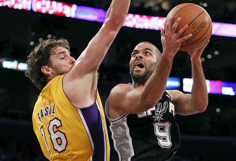 Gasol y los Lakers pierden por un punto y en el último segundo ante los Spurs