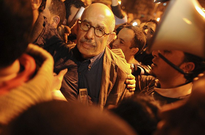 El Baradei abre la puerta a su candidatura: "Si el pueblo egipcio quiere, no voy a decepcionarle"