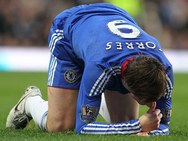 El Liverpool convierte en pesadilla el debut de Torres en el Chelsea