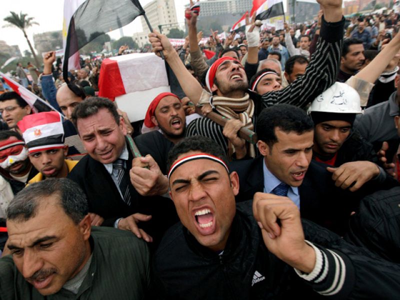 "Si Mubarak no termina de irse, la gente lo destruirá todo"