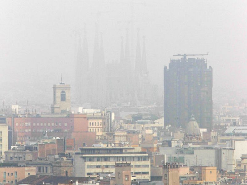 En Madrid no disminuye el tráfico, aunque el Ayuntamiento lo recomienda para no contaminar