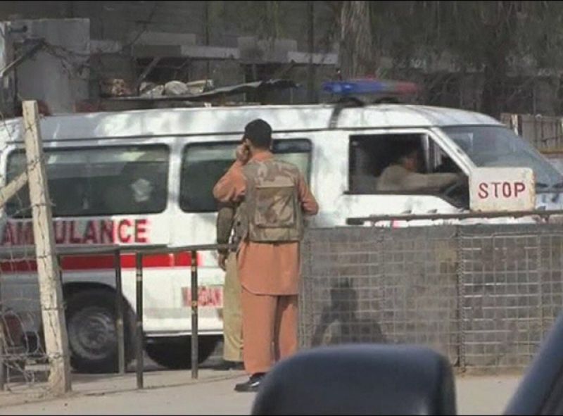 Un niño suicida mata a 31 cadetes militares en el noroeste de Pakistán
