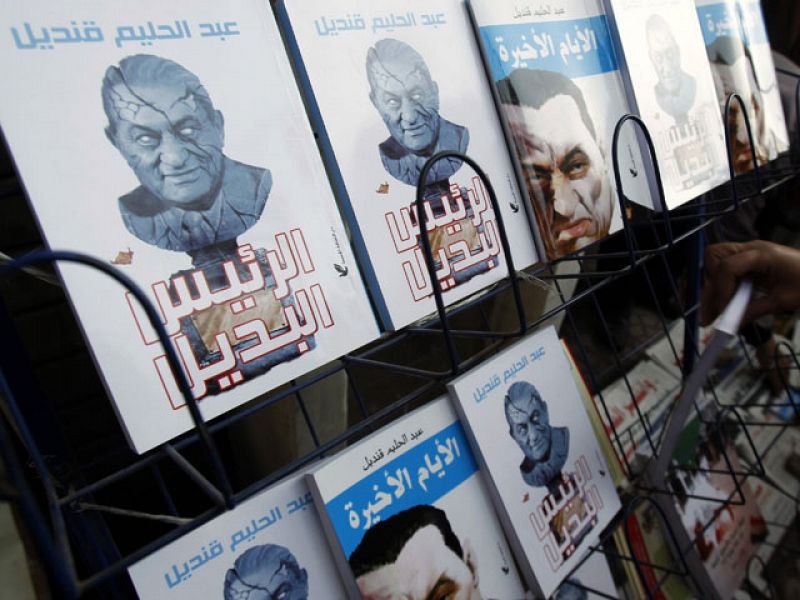 Los egipcios abren una nueva etapa en el mundo árabe al acabar con 30 años de Mubarak