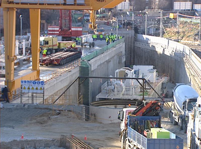 Finaliza el calado del túnel de AVE en presencia de Blanco, Aguirre y Gallardón