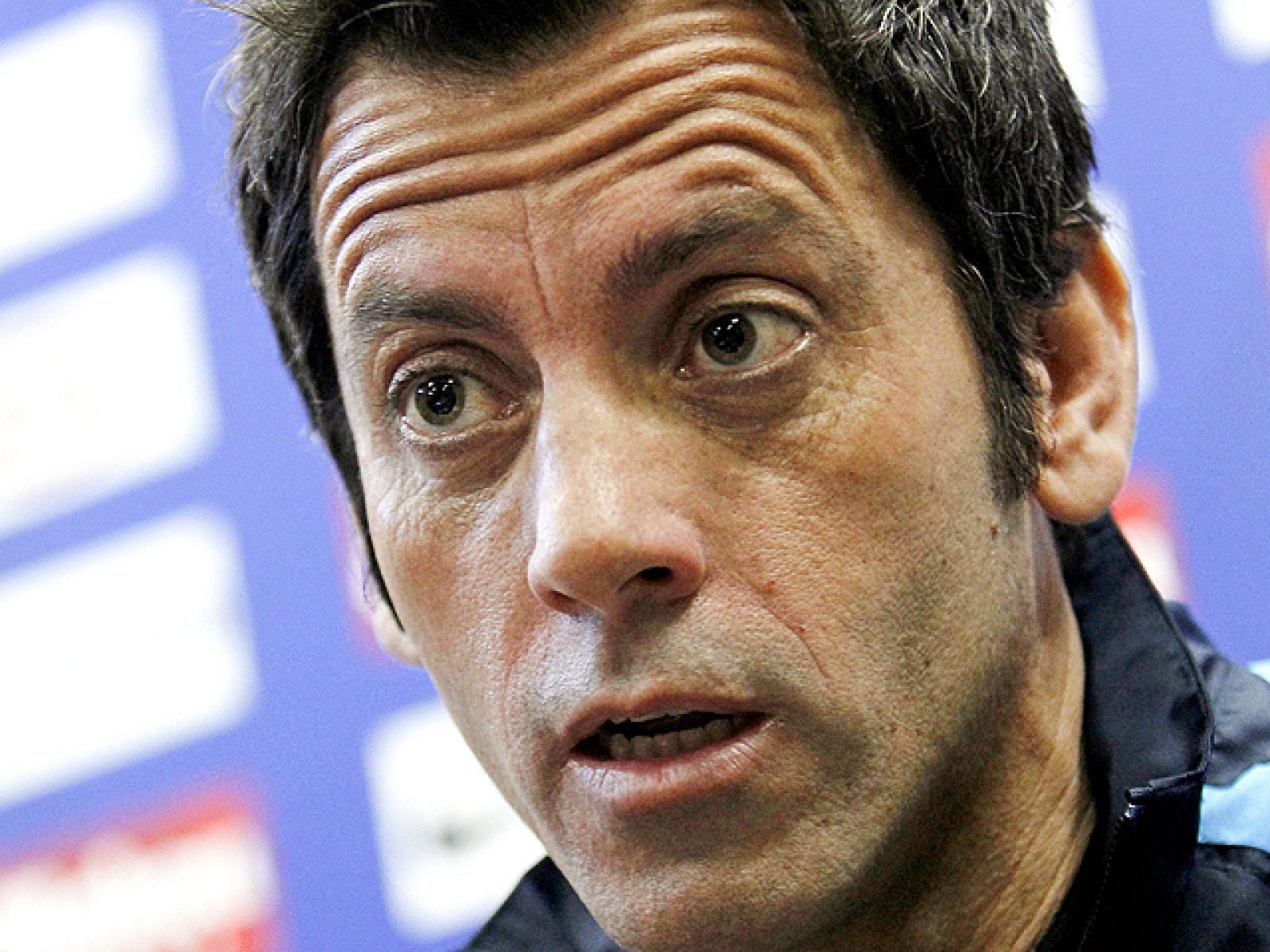El entrenador del Atlético de Madrid Quique Sánchez Flores se ha mostrado cansado de los rumores sobre su posible destitución si su equipo cae frente al Valencia este fin de semana.