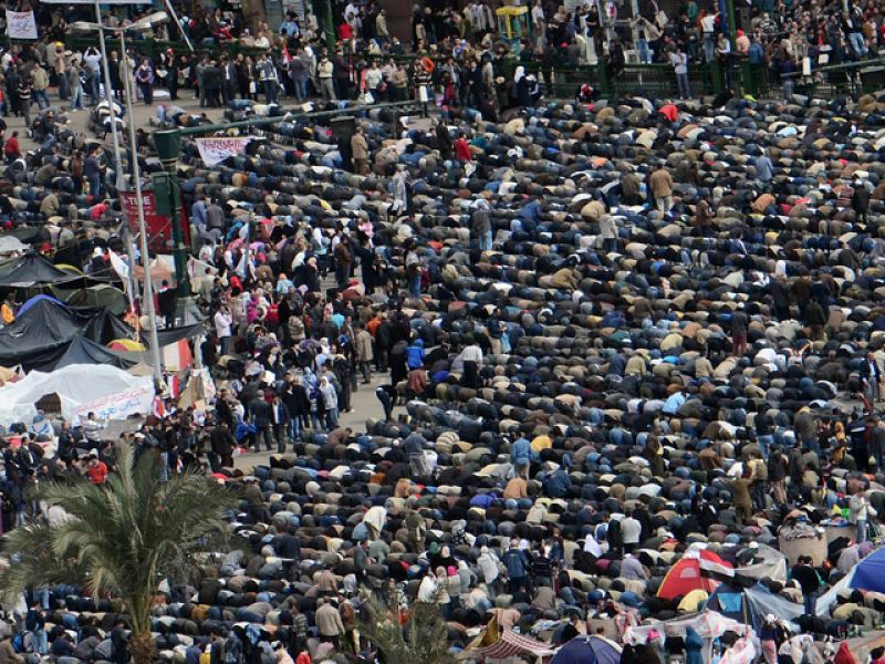 Egipto inicia su semana laboral y recupera paulatinamente la normalidad tras la revolución