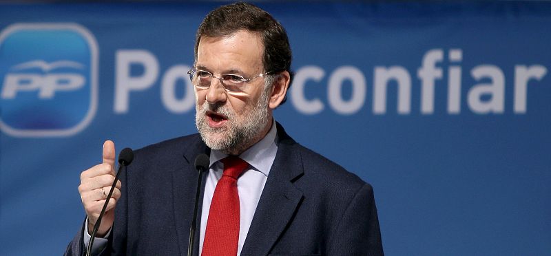 Rajoy dice que Zapatero es "bastante educado", pero que es difícil ver virtudes en el presidente