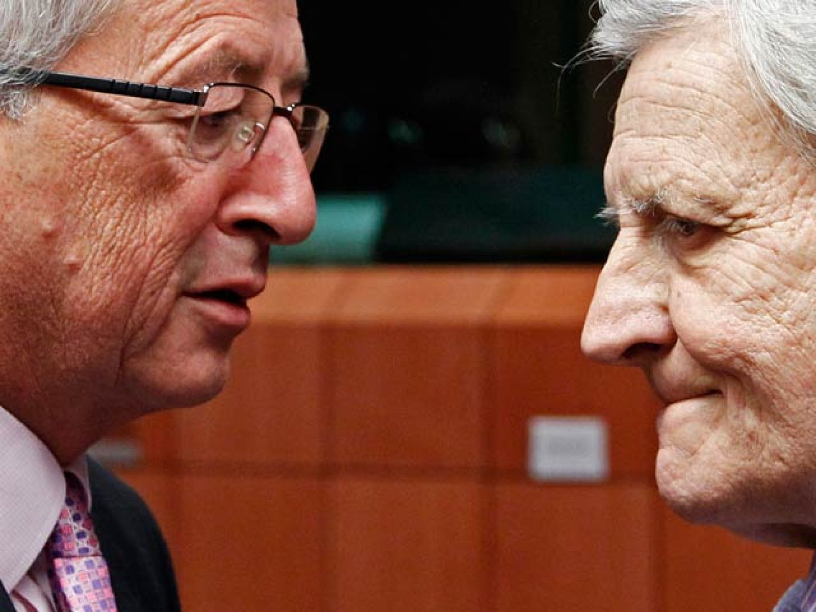 El Eurogrupo debate ampliar el fondo de rescate | Ver