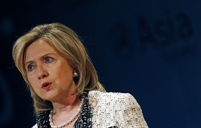 Hillary Clinton anuncia una "ofensiva diplomática" para que los talibanes rompan con Al Qaeda