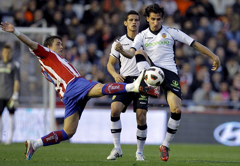 El Valencia se atasca y firma tablas con el Sporting