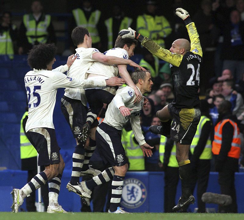 El Chelsea, con Torres en la grada, dice adiós a la Copa de Inglaterra