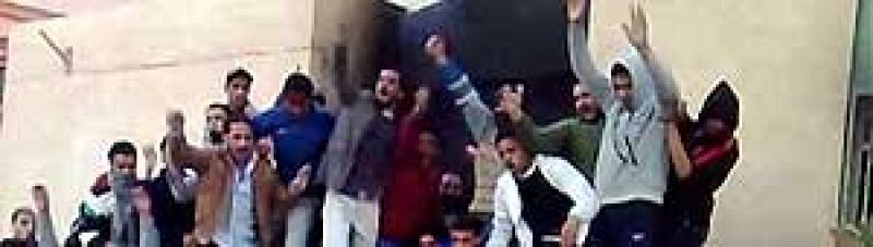 Gadafi pierde el control del este de Libia mientras parte del Ejército se une a la revolución