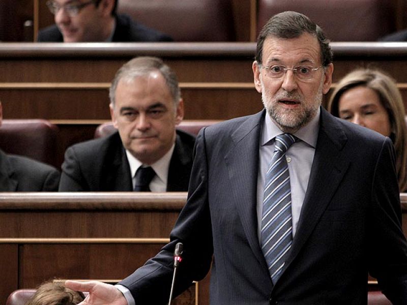 Rajoy califica de "ejercicio de propaganda" el análisis de Zapatero sobre su política social