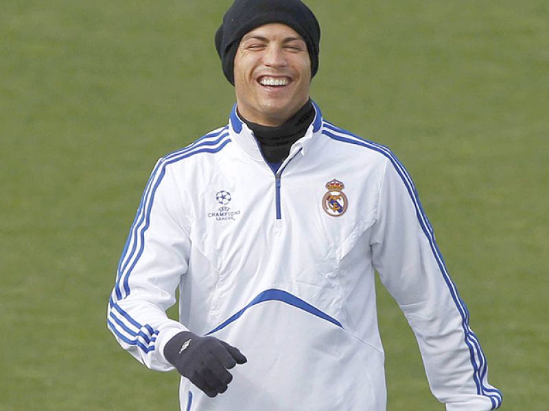 Cristiano mejora de su golpe y Mou medita el sustituto de Khedira