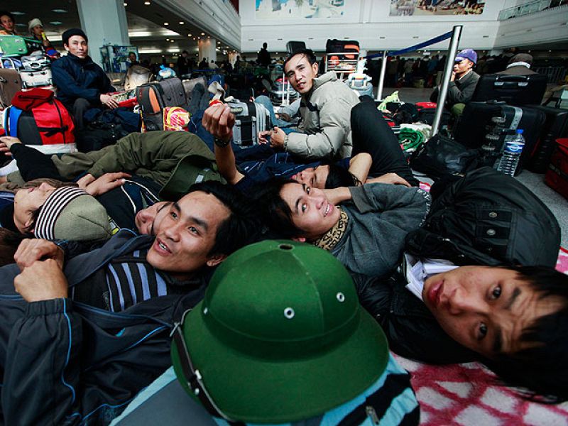 Europa inicia una evacuación masiva de refugiados en la frontera tunecina