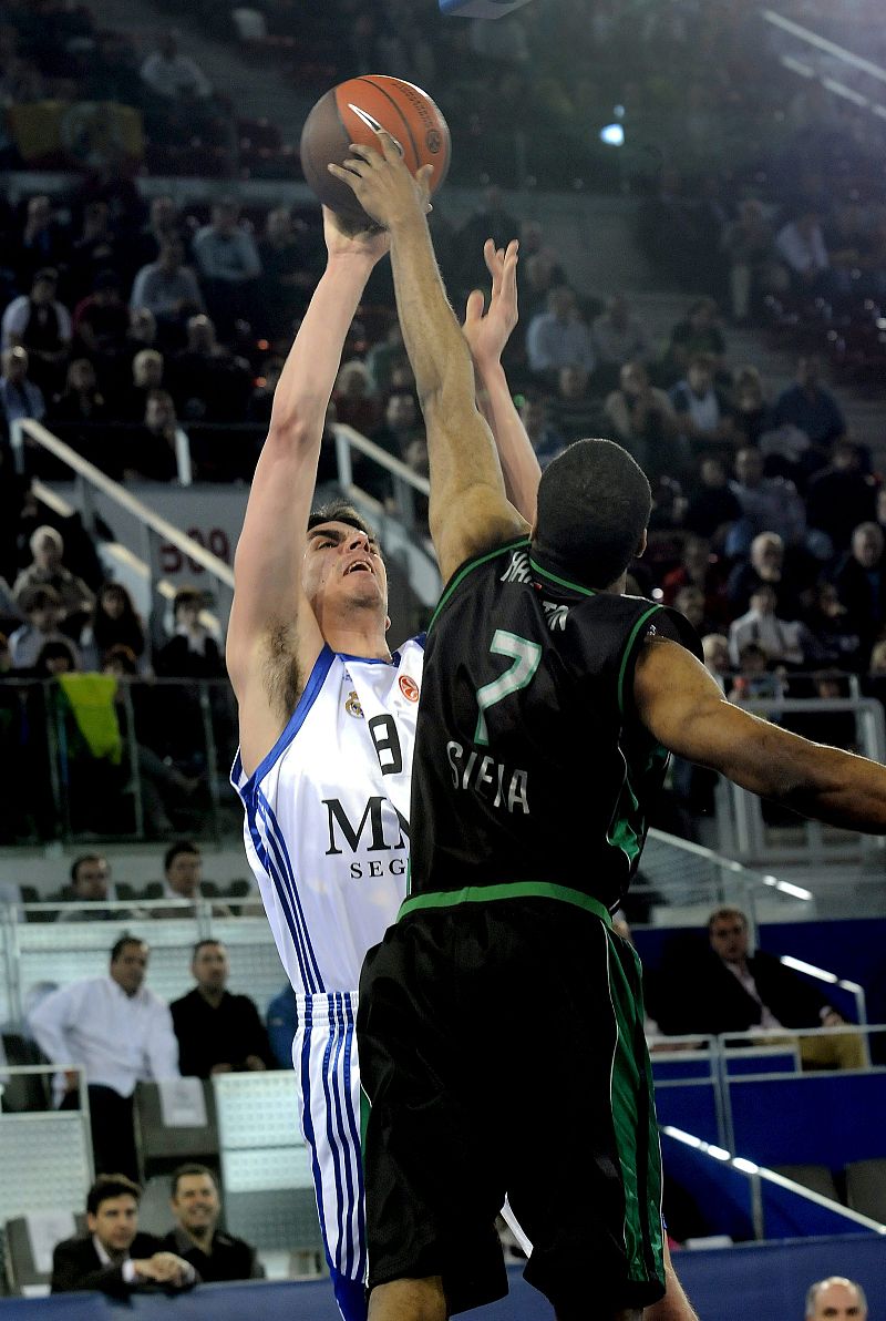 El Montepaschi borra a un Real Madrid ausente