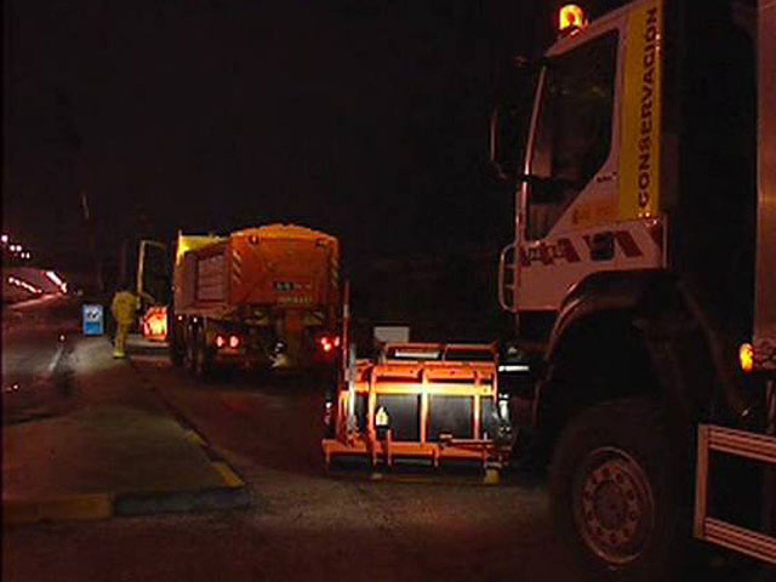Fomento pone en marcha un dispositivo especial para garantizar la circulación en las carreteras
