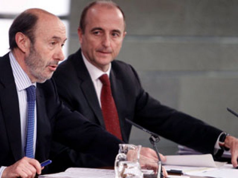 Rubalcaba asegura que el comando detenido era el "más importante y peligroso" de ETA