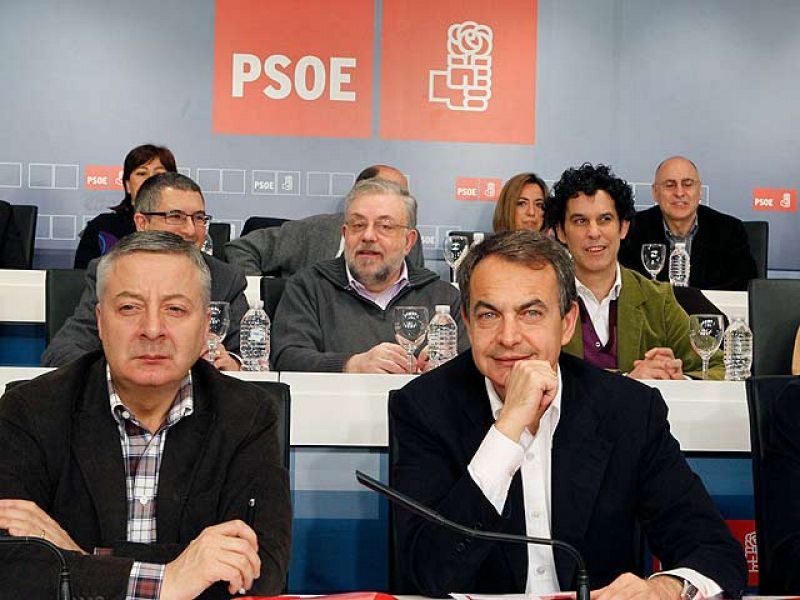 Zapatero llama a los suyos a "salir a ganar" el 22-M con "determinación y coraje"