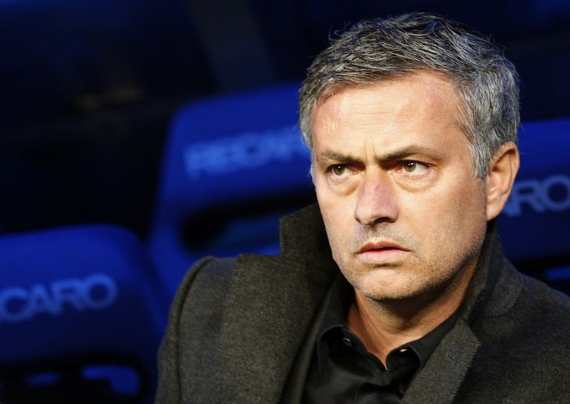 Neville ve a Mourinho en el Manchester United