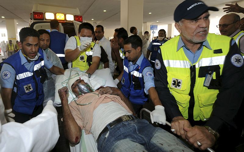 Dos muertos y más de 200 heridos en Baréin tras la declaración del estado de emergencia