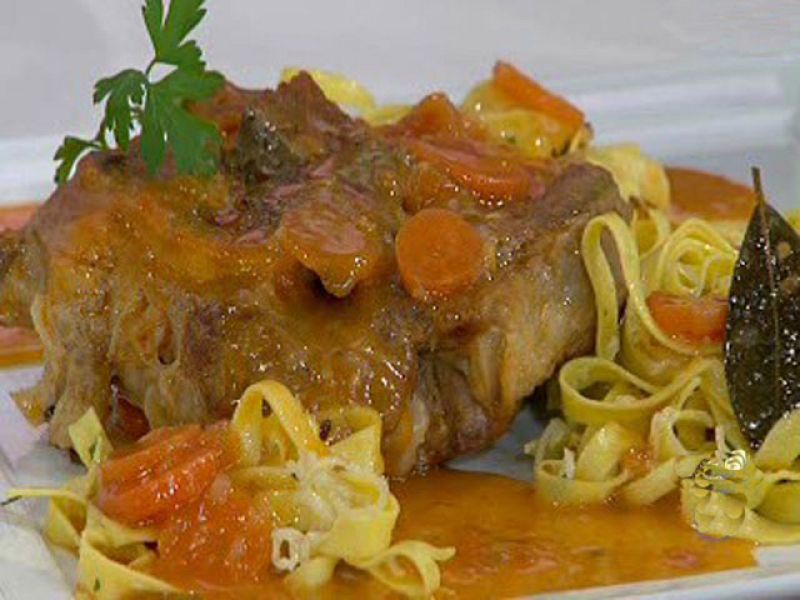 Ossobuco estofado con pasta al ajillo (16/03/11)