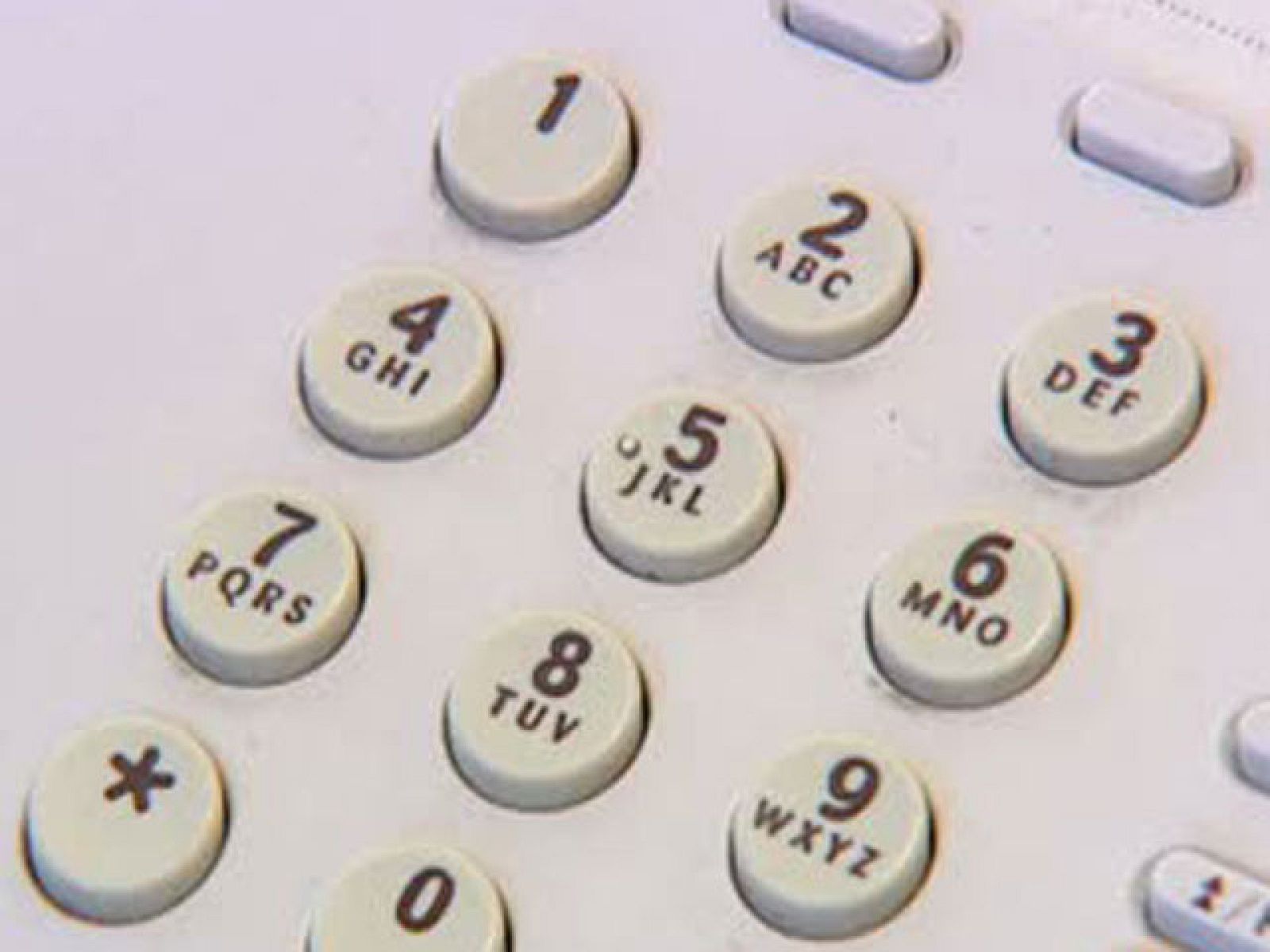 No más de un minuto de espera en las llamadas de atención al cliente