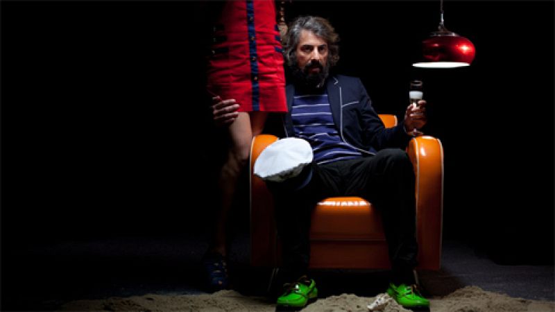 Te presentamos "Vacaciones en el mar", el nuevo videoclip de Sr Chinarro