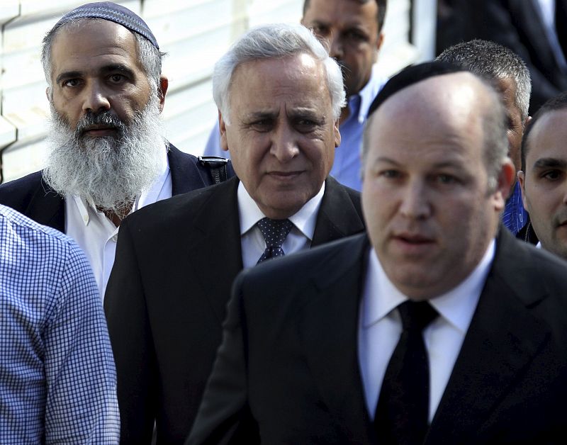 El expresidente israelí Katsav, condenado a siete años de prisión por violación