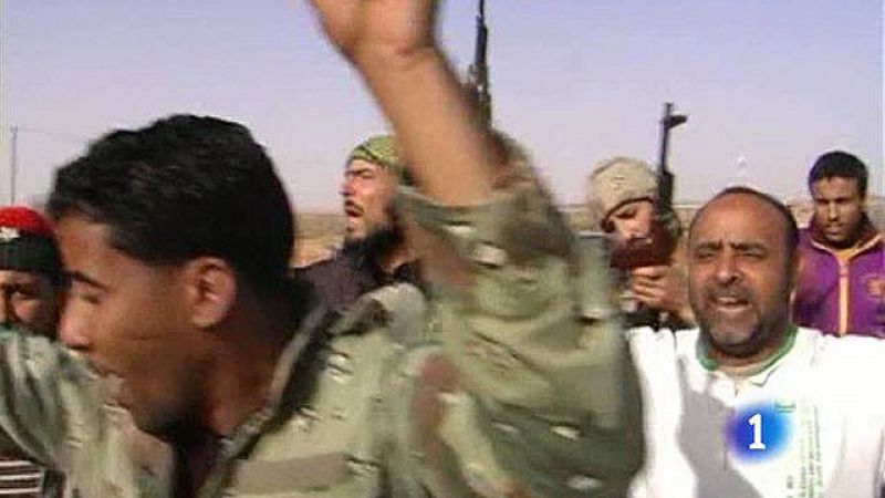 Nuevos bombardeos en Trípoli mientras los rebeldes retroceden hasta Ras Lanuf