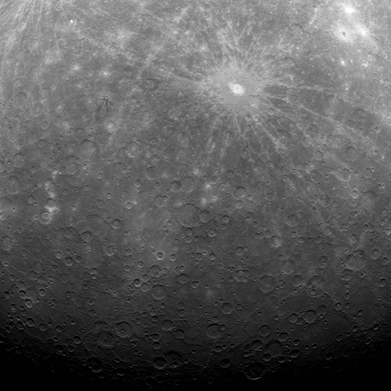 Primera imagen de Mercurio visto desde su órbita por la sonda Messenger