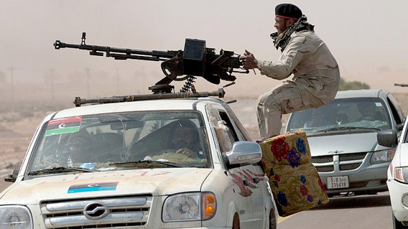 El Vaticano dice que al menos 40 civiles han muerto en los bombardeos aliados sobre Trípoli