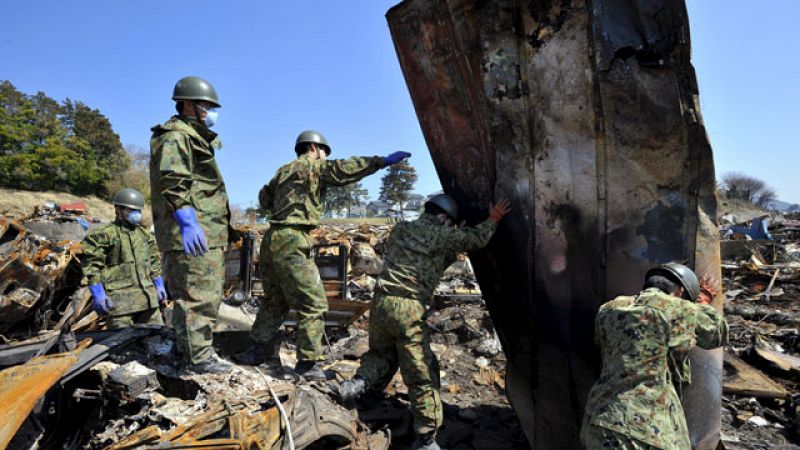 Japón admite que no sabe cuándo acabará la crisis nuclear en Fukushima