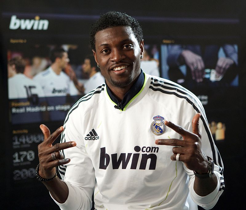 Adebayor: "Tenemos que mostrar que aquí mandamos nosotros"