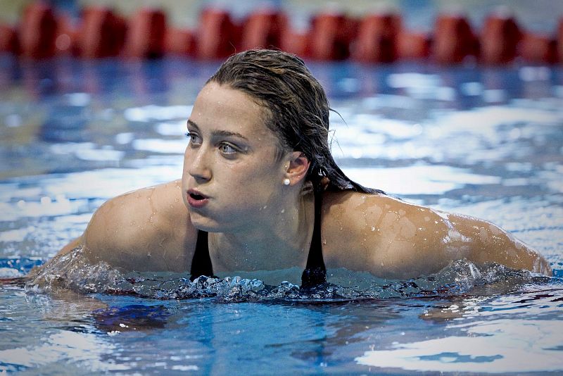Mireia Belmonte reina en los nacionales de natación