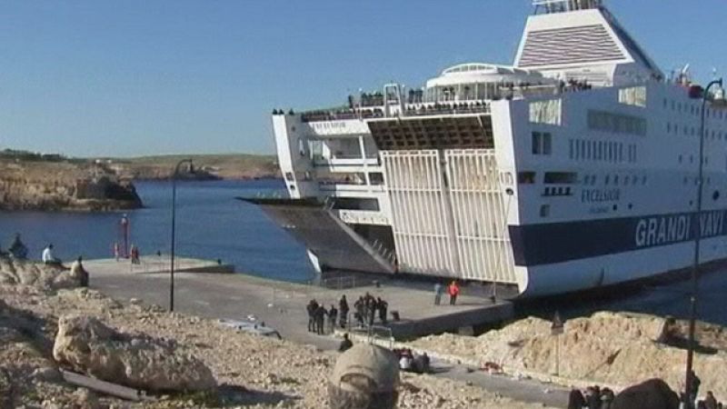 Un barco turco llega a Bengasi con 200 heridos evacuados de los combates en Misrata