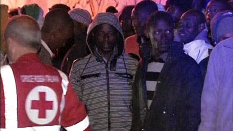 Decenas de inmigrantes muertos tras el naufragio de una barcaza en Lampedusa