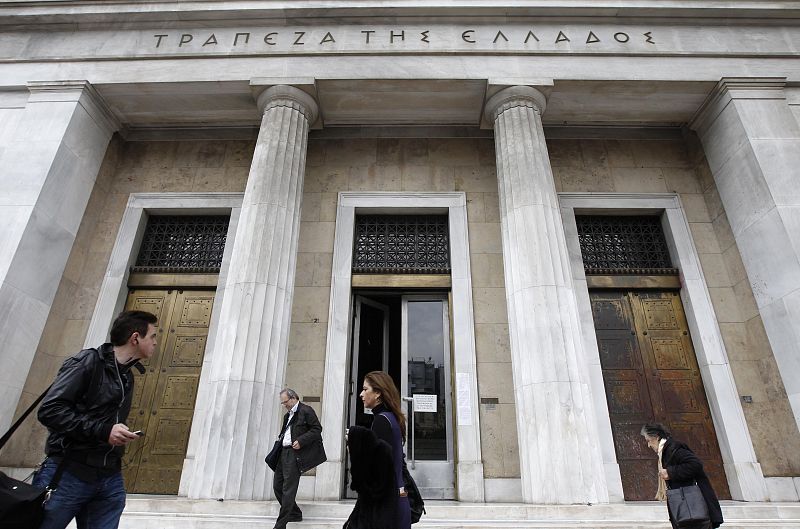 La UE y el FMI estudian la situación económica de Grecia, que podría reestructurar su deuda