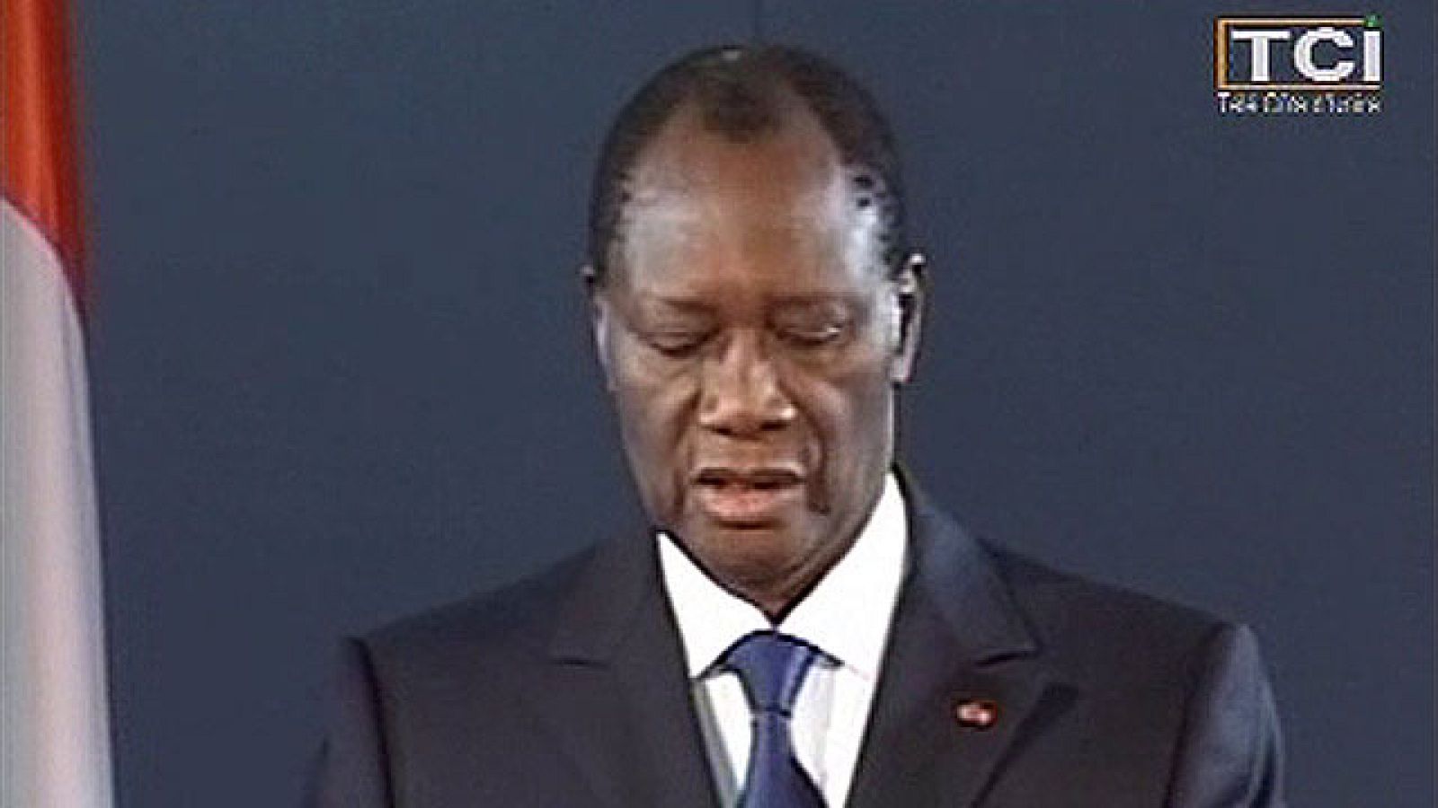 Ouattara comparece en televisión y dice que tiene a Gbagbo acorralado - Informativo 24h | Ver